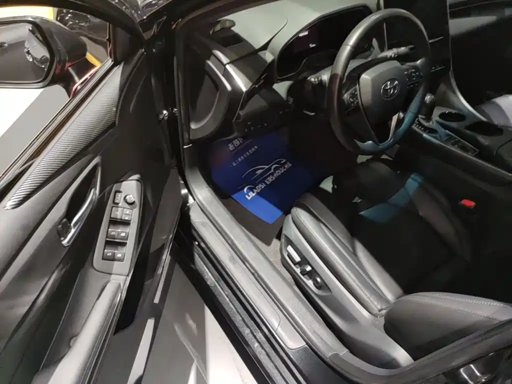 Toyota Avalon — миниатюра 16