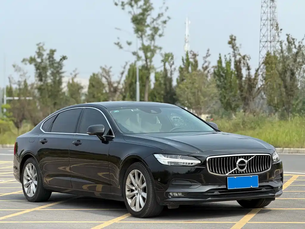 Volvo S90 — миниатюра 3