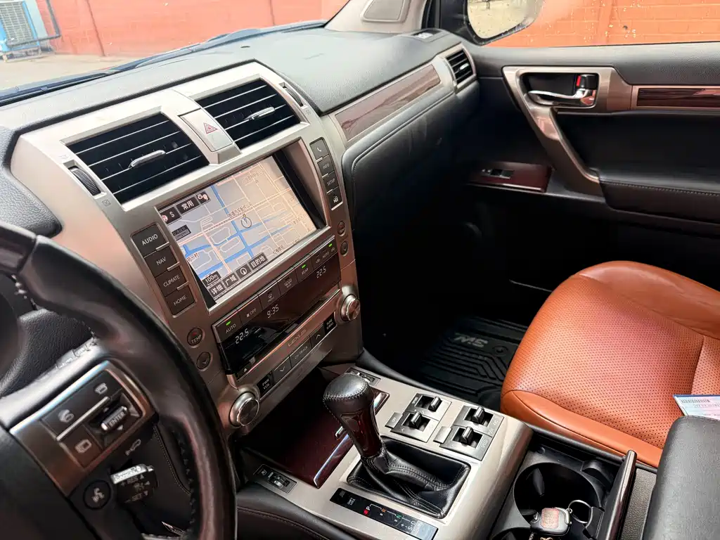 Lexus GX — миниатюра 4