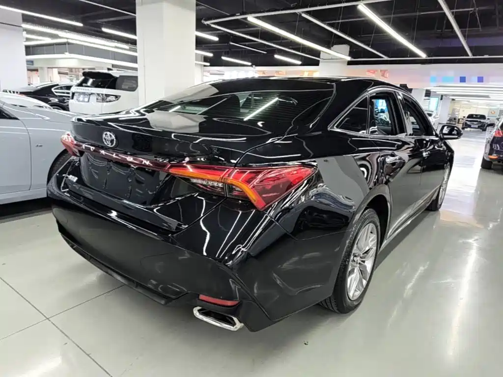 Toyota Avalon — миниатюра 7