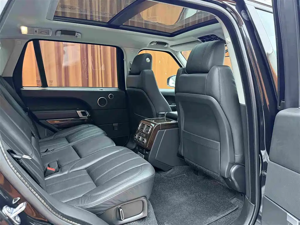 Land Rover Range Rover 2016 3.0 SC V6 Vogue SE Long Wheelbase