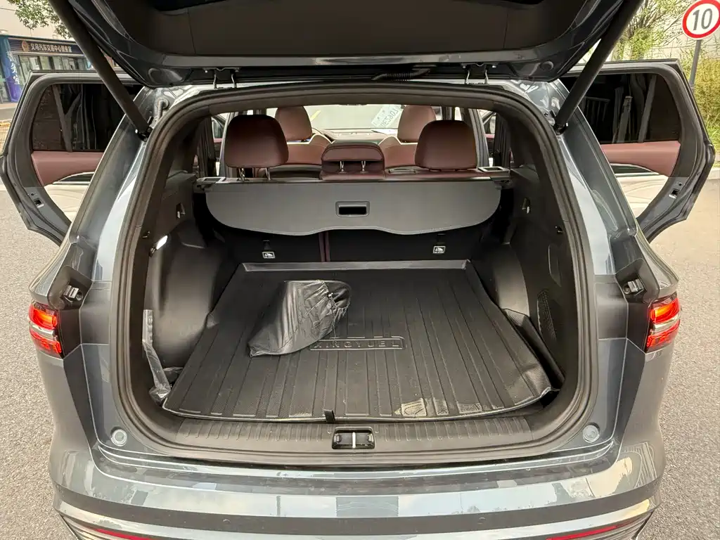 GEELY AUTOMOBILE XINGYUE L