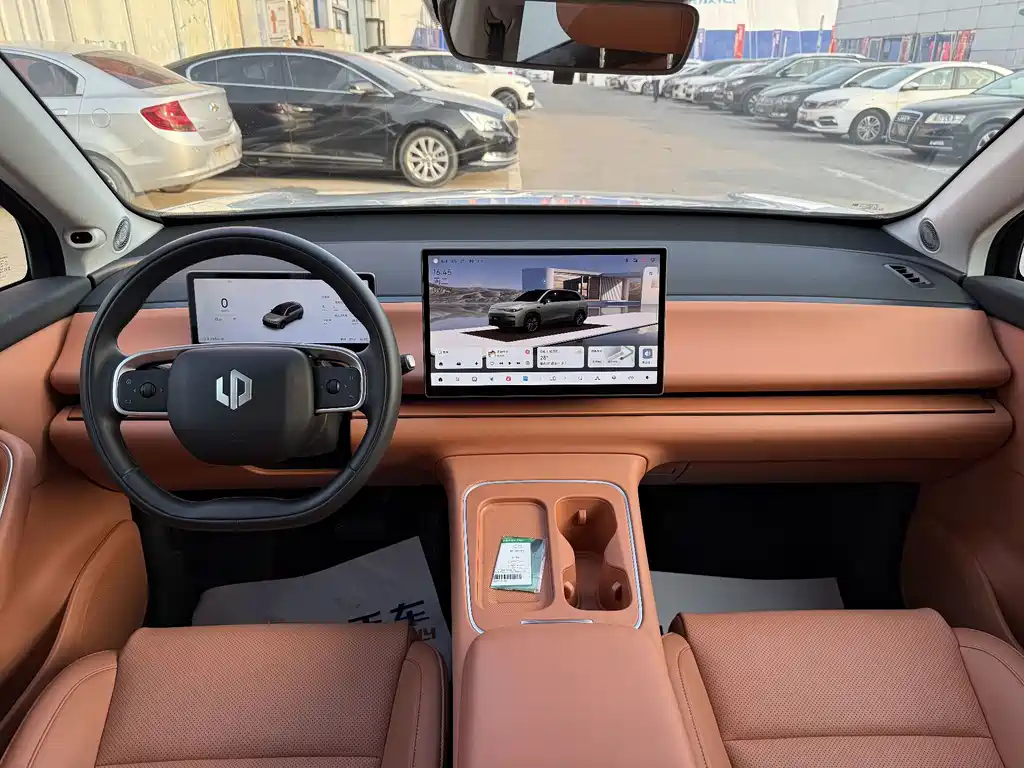 Leapmotor Leapmotor C10 — миниатюра 10