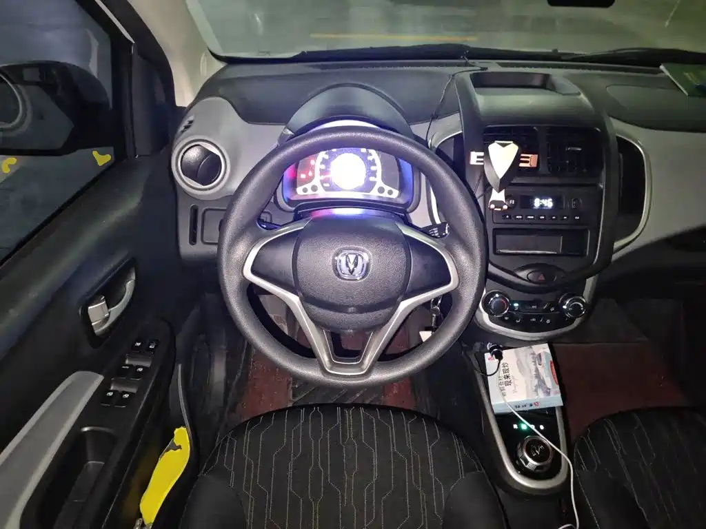 Changan Benben E-Star — миниатюра 6