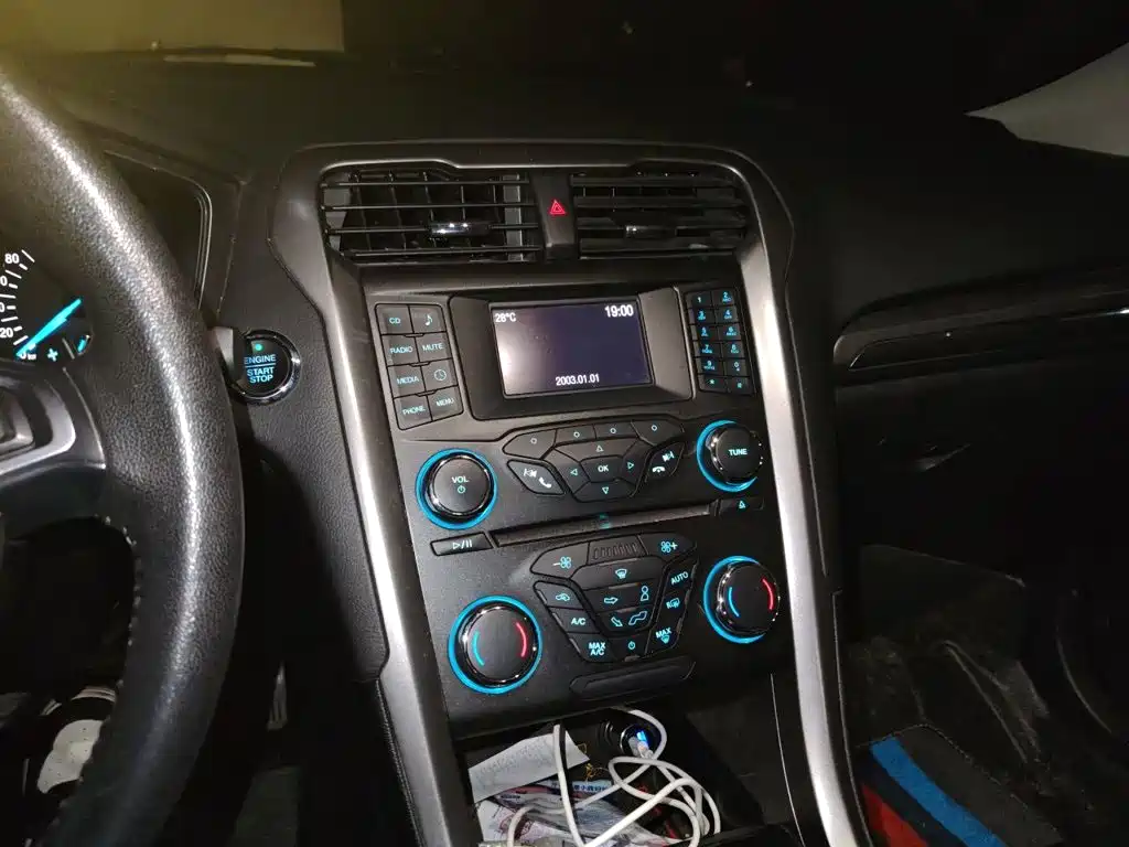 Ford Mondeo — миниатюра 14