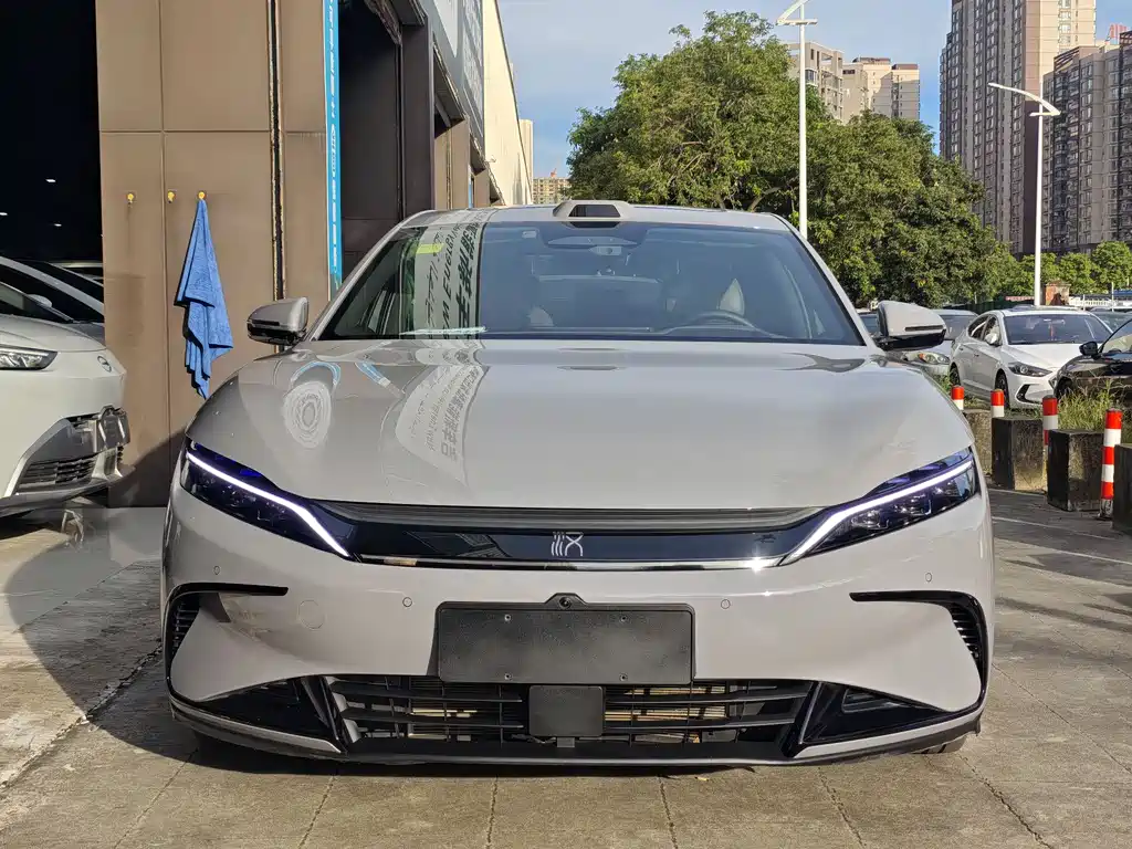 BYD Han 2025 DM-i Smart Drive 125KM