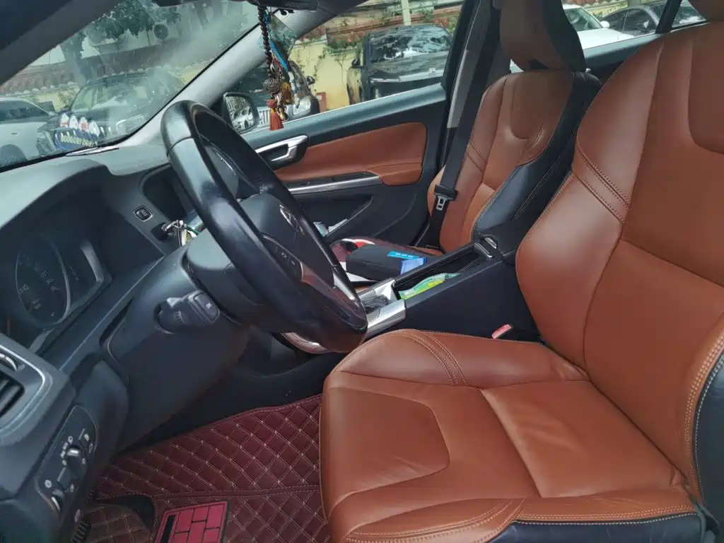 Volvo V60 — миниатюра 16