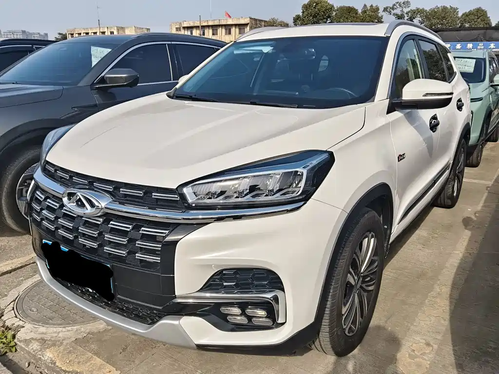 CHERY TIGGO 8