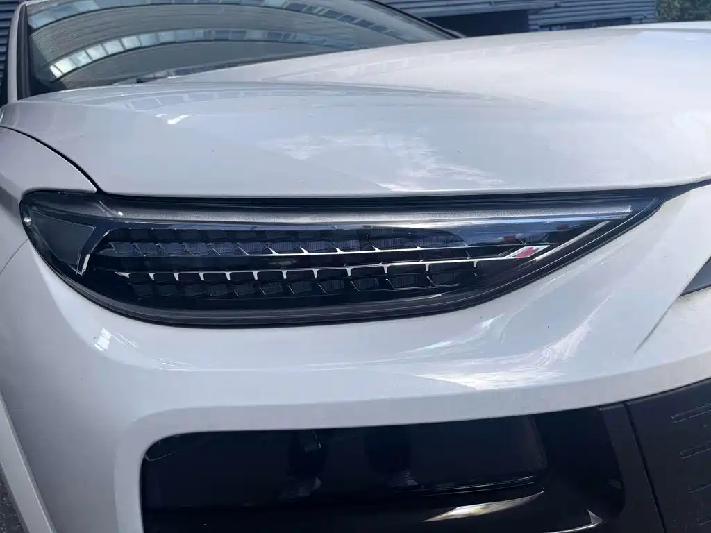 Audi Q6L e-tron — миниатюра 12