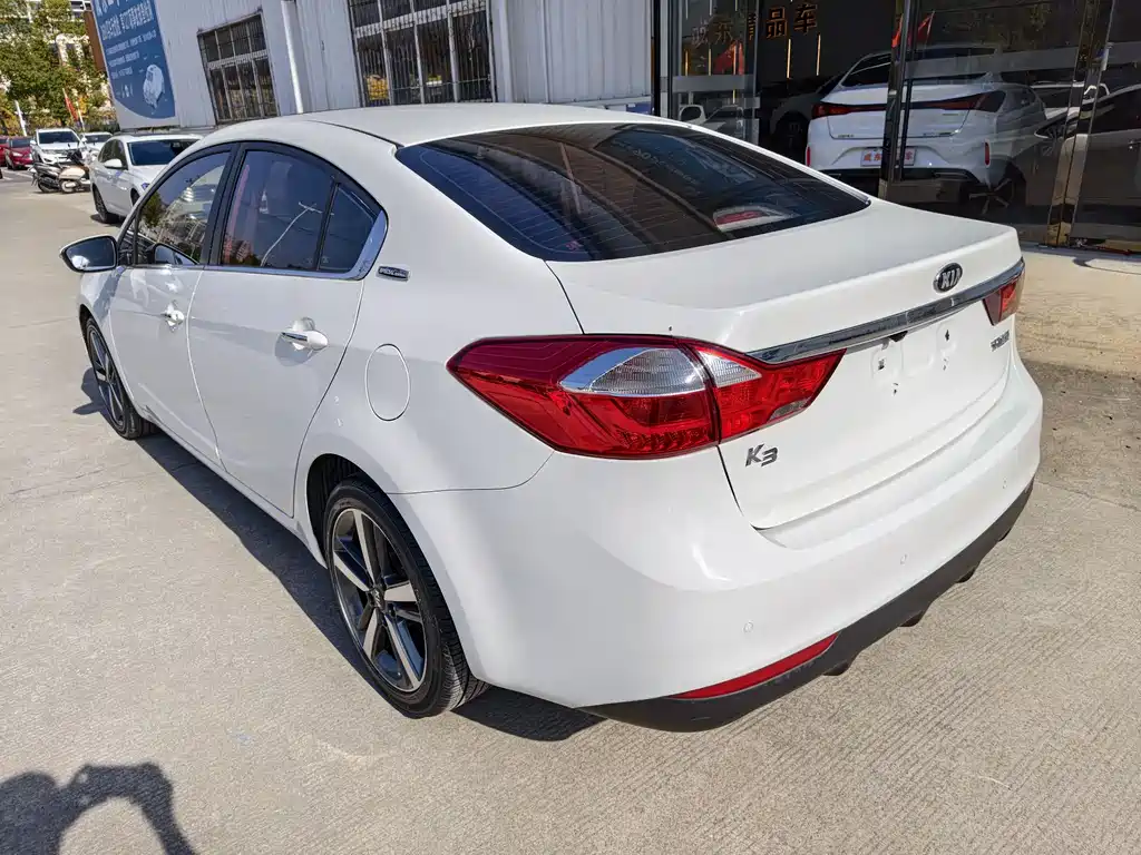 KIA K3