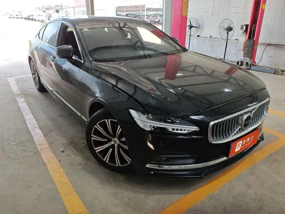 Volvo S90 — миниатюра 2