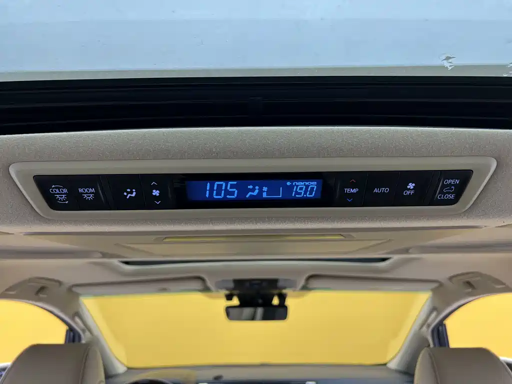 Toyota Alphard — фотографии объявления, Фото 24