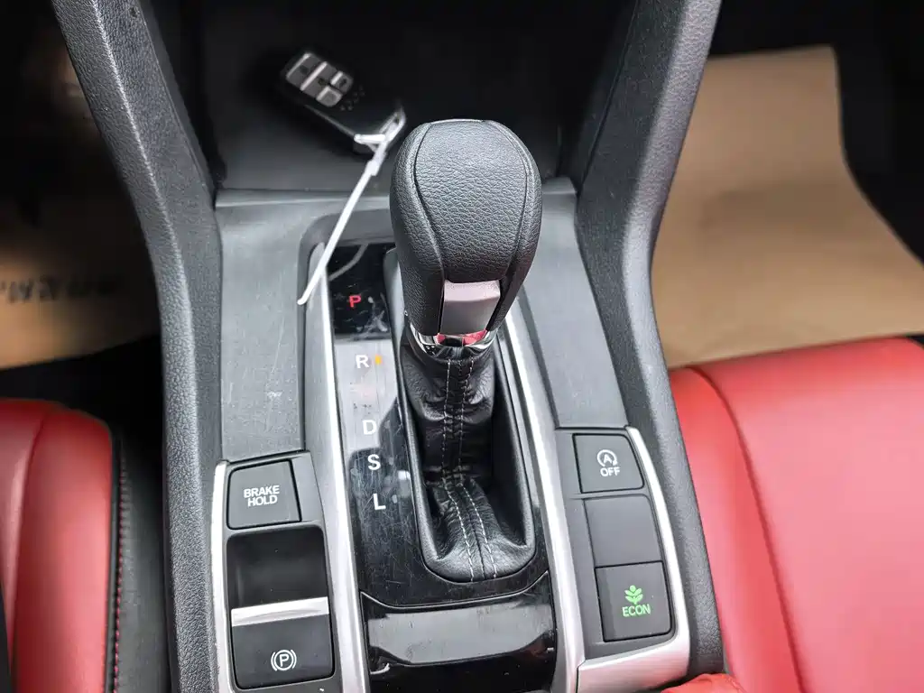 Honda Civic — миниатюра 8