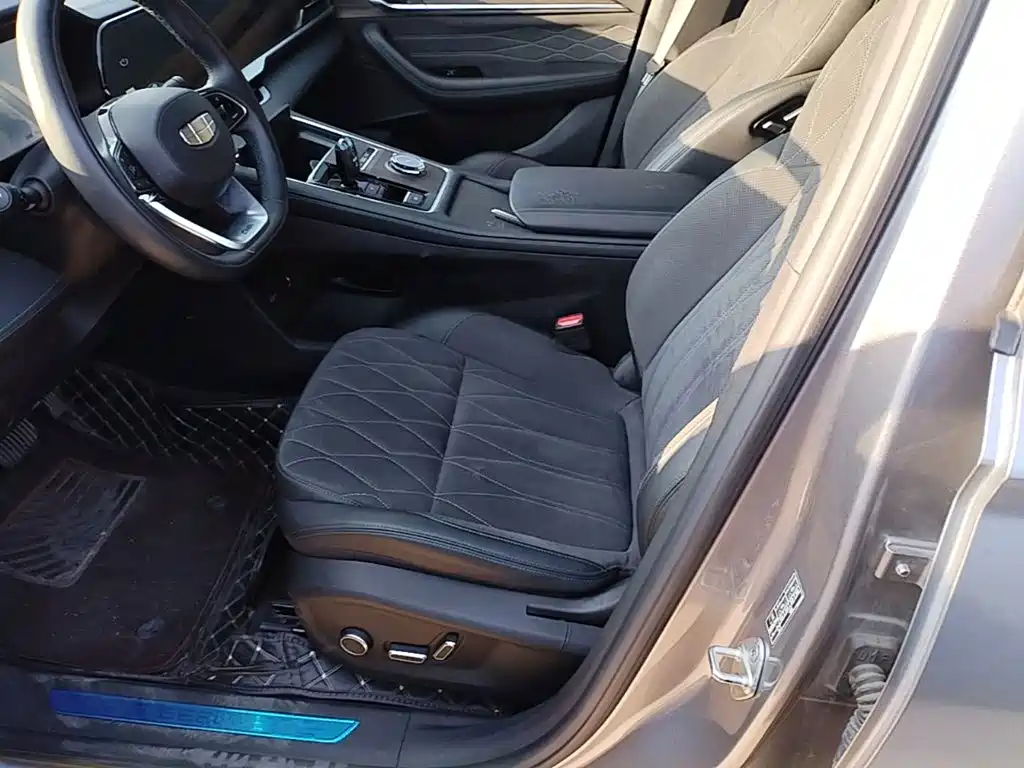 Geely Xingyue L — миниатюра 15