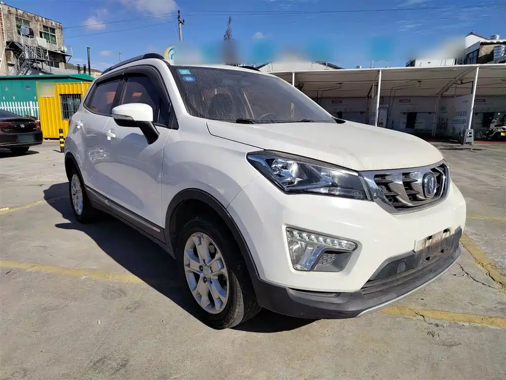 CHANGAN CS15