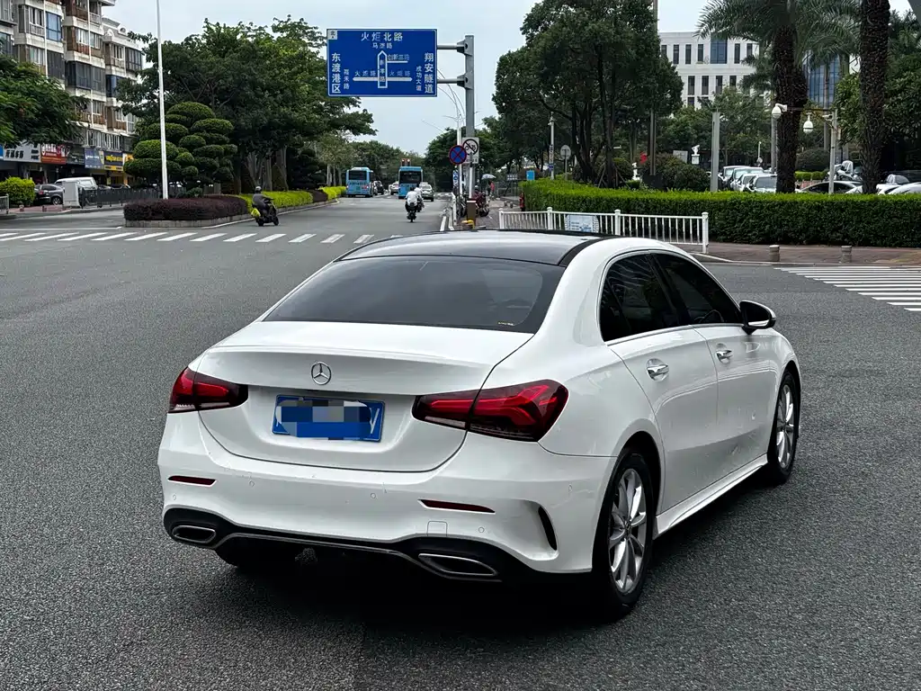 Mercedes-Benz A-Class — миниатюра 9