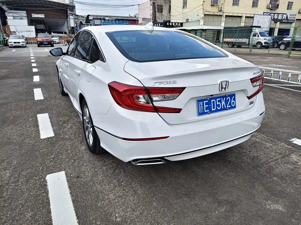 Honda Accord — миниатюра 15