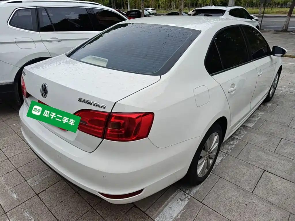 Volkswagen Sagitar — миниатюра 7