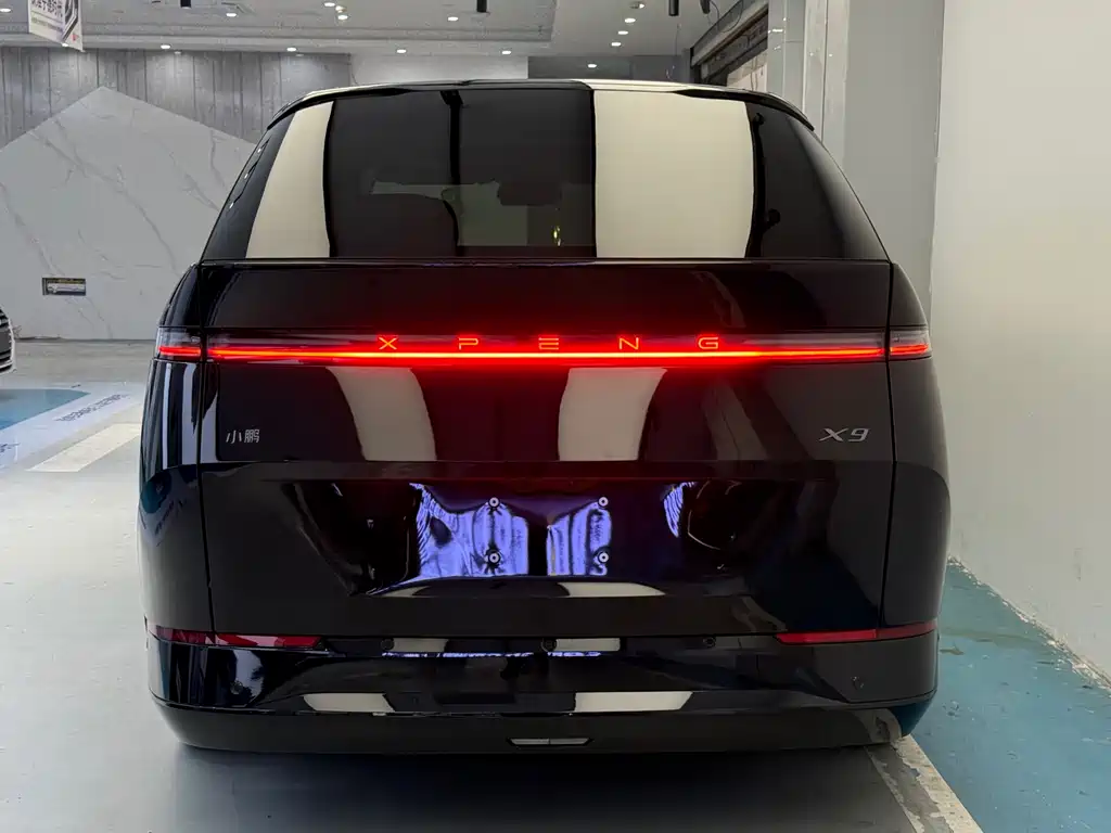 XIAOPENG X9