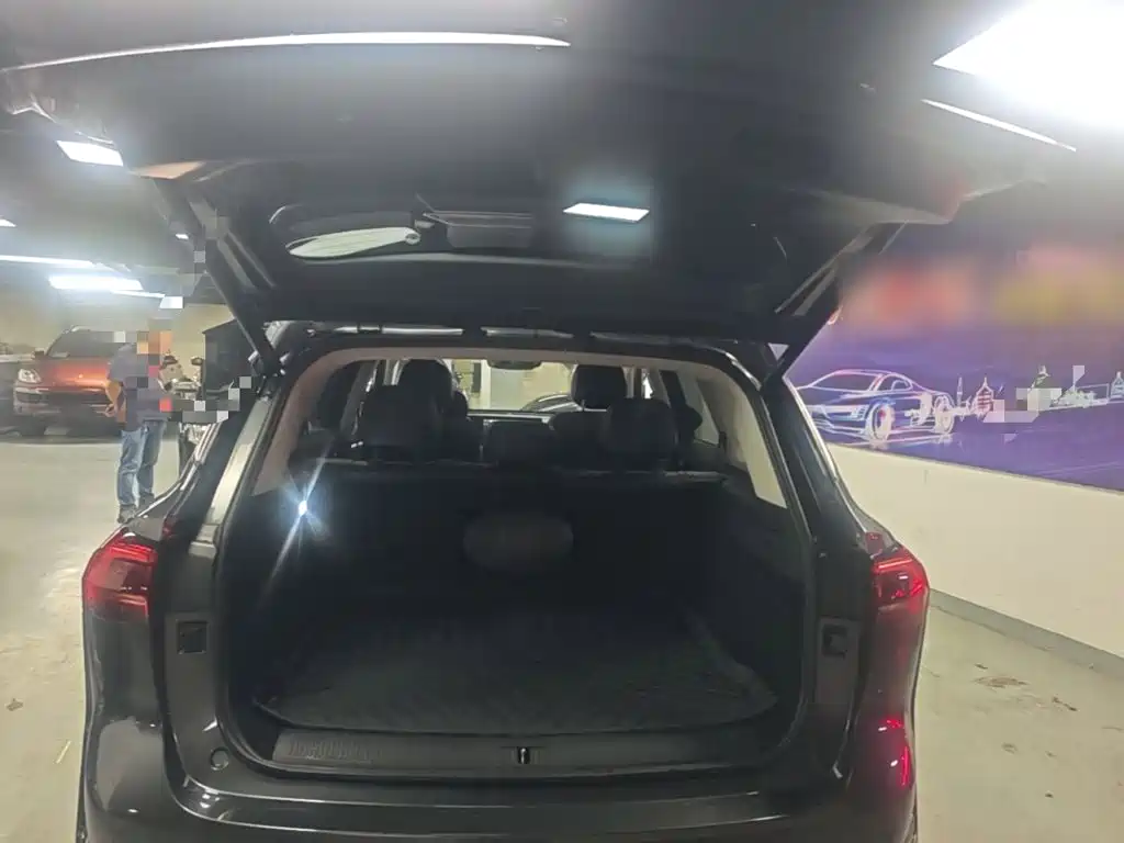 Roewe RX5 eMAX — миниатюра 19