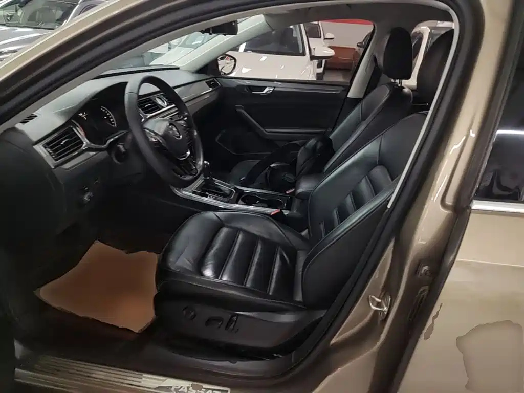 Volkswagen Passat — миниатюра 15