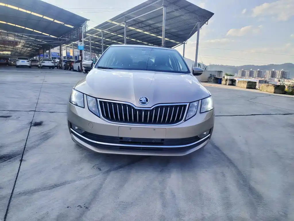 SKODA OCTAVIA