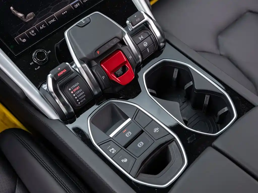 Lamborghini Urus — миниатюра 15