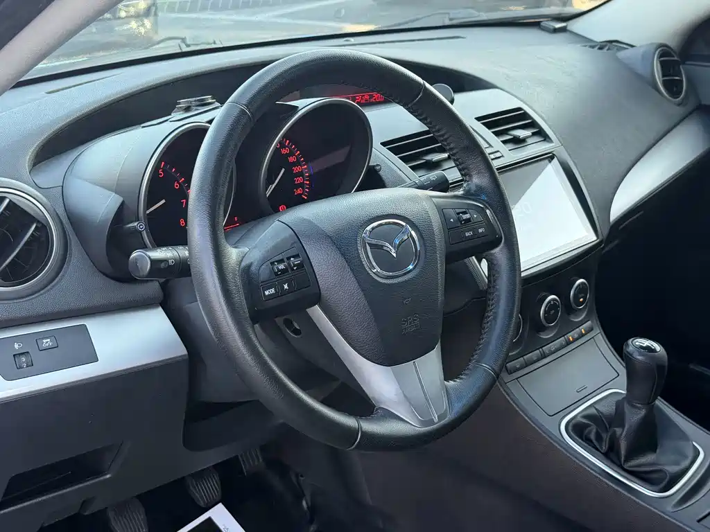 Mazda 3 Xingcheng — миниатюра 5