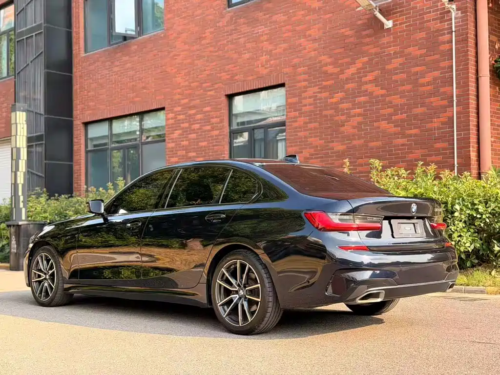 BMW 3 Series — миниатюра 7