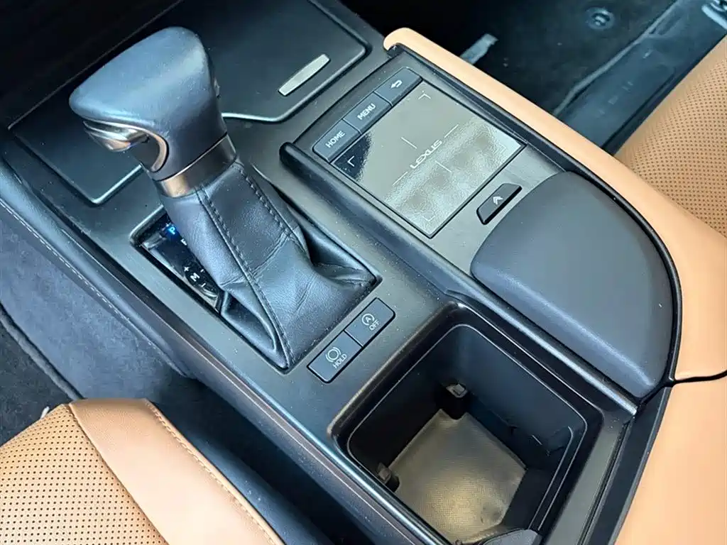 Lexus ES — миниатюра 14