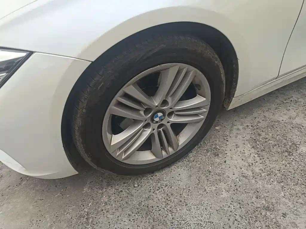 BMW 3 Series — миниатюра 23