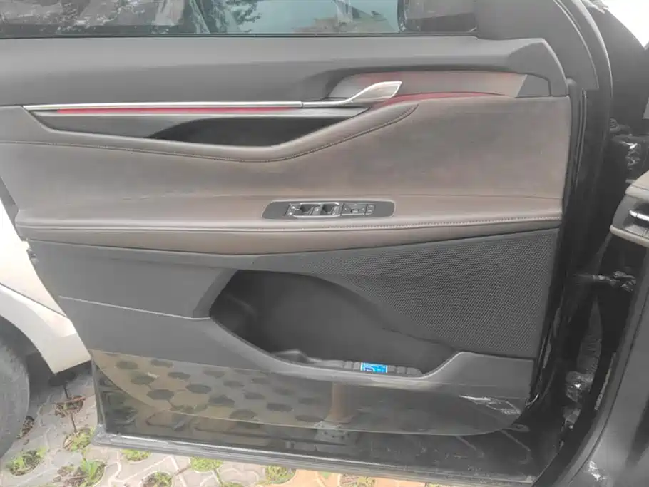 Ford Edge 2025 L 2.0T EcoBoost мест