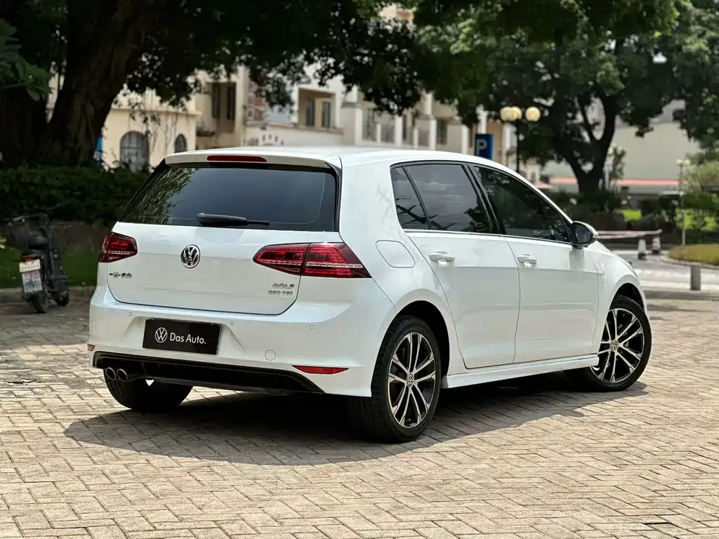 Volkswagen Golf — миниатюра 9