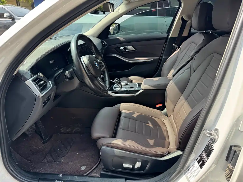 BMW 3 Series — миниатюра 4