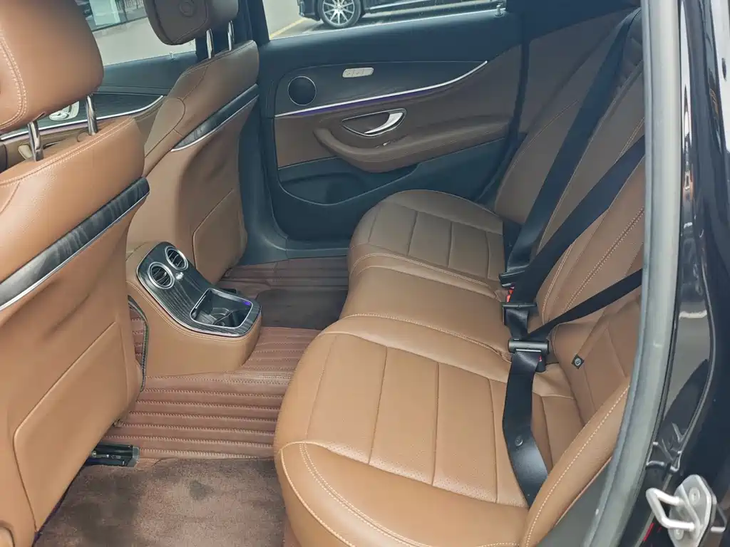 Mercedes-Benz E-Class E 2023 E 350 e L Sport