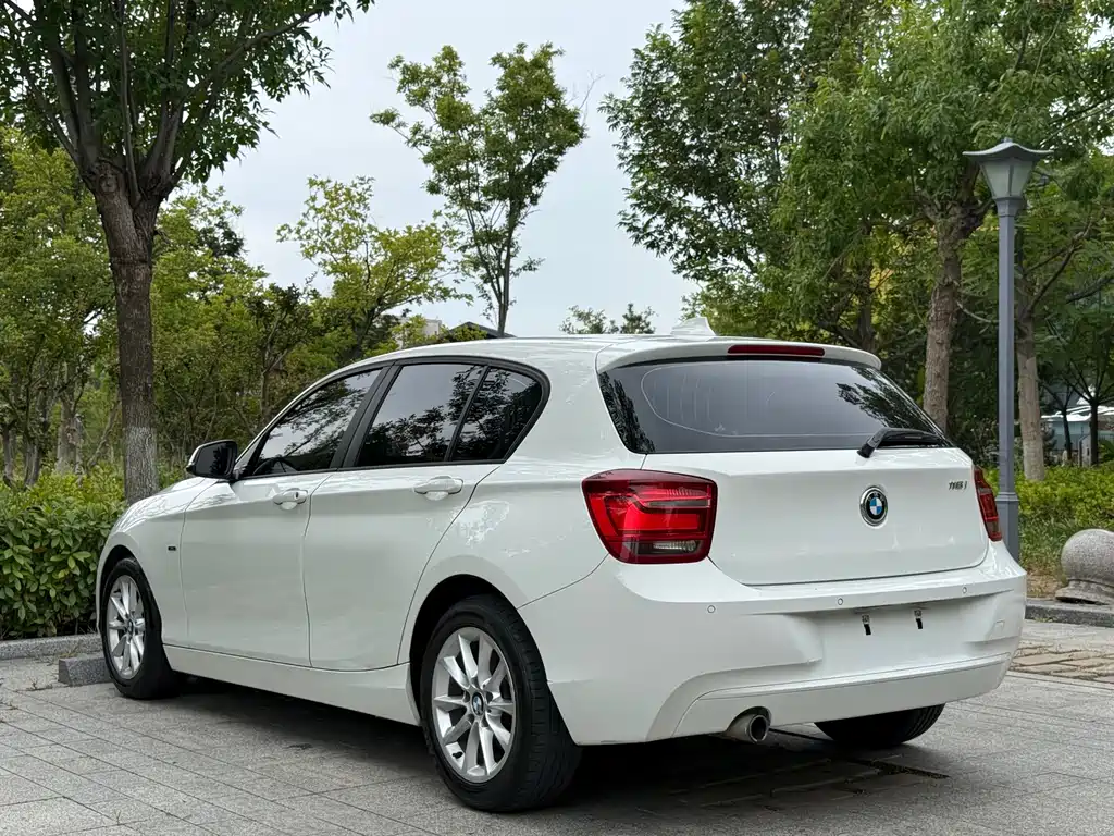 BMW 1 Series (Import) — миниатюра 23