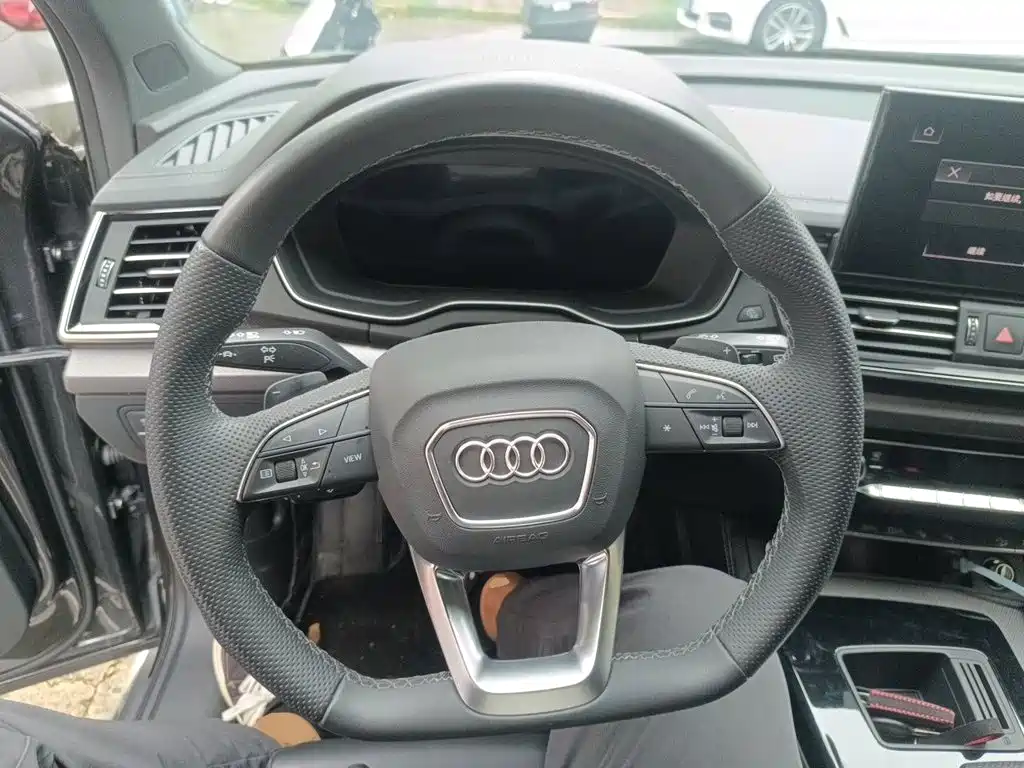 Audi Q5L — миниатюра 11