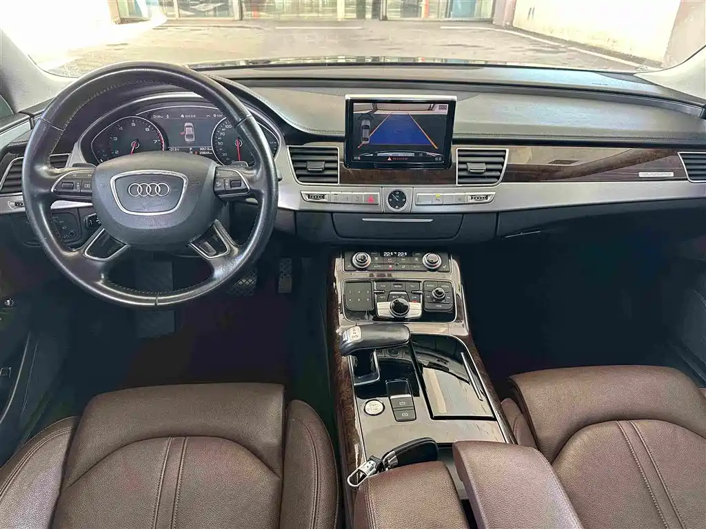 Audi A8 — миниатюра 8
