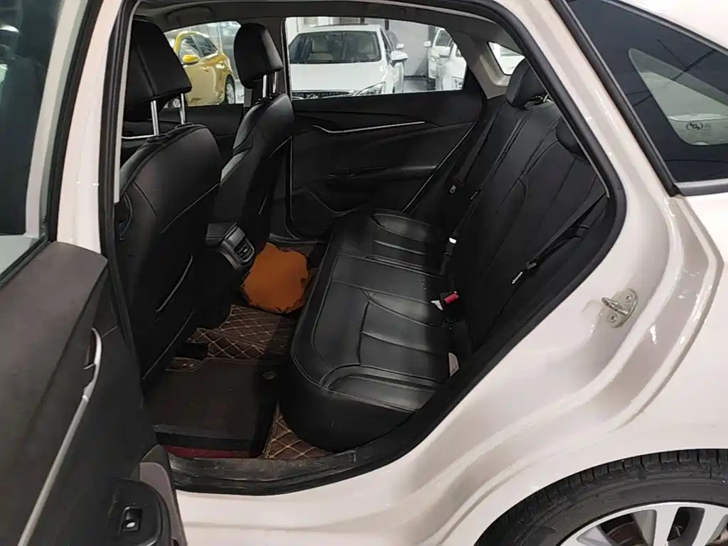 Buick Excelle — миниатюра 17