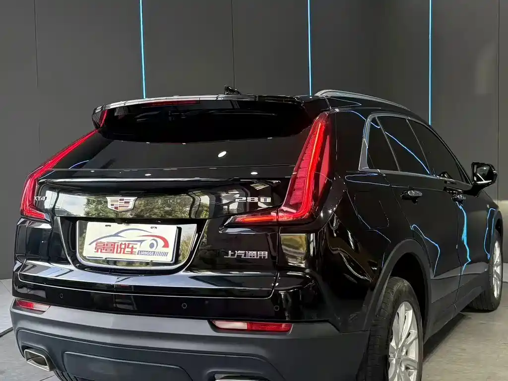 Cadillac XT4 — миниатюра 8