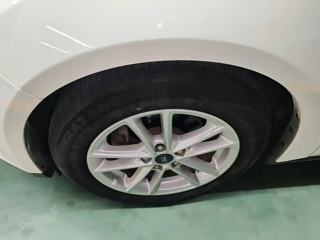 Ford Focus — миниатюра 23