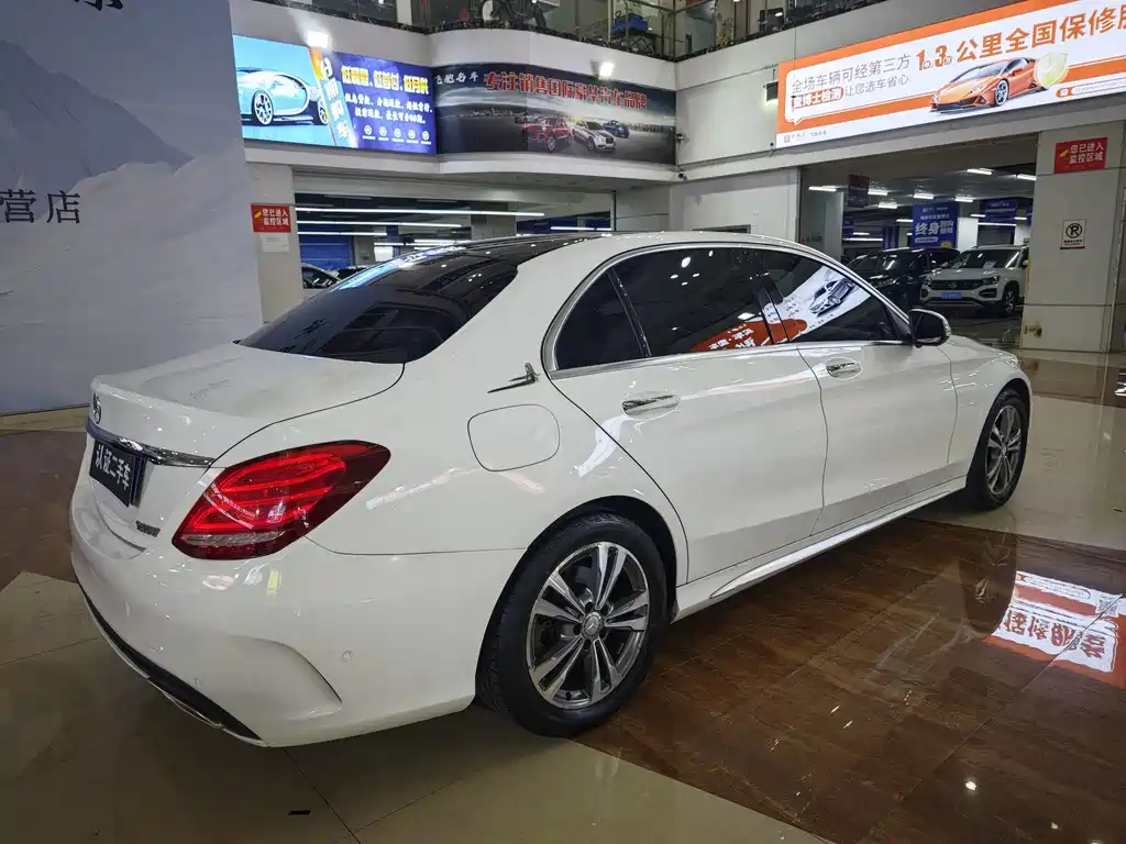 Mercedes-Benz C-Class — миниатюра 5