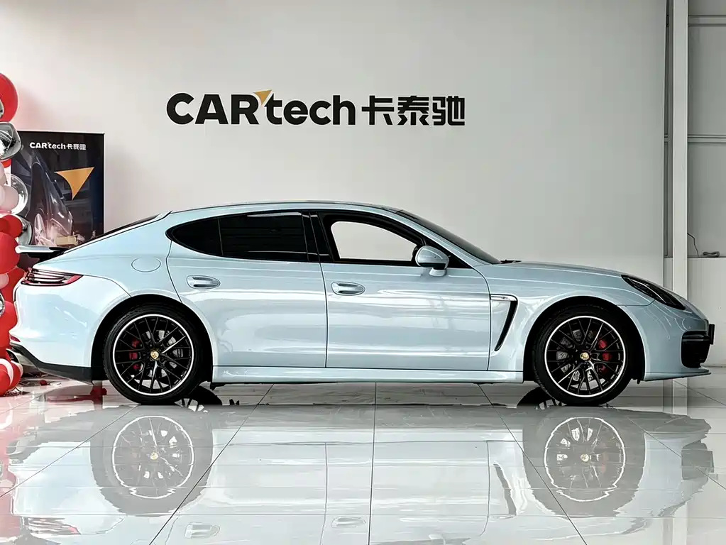 Porsche Panamera 2010 Panamera 3.6L