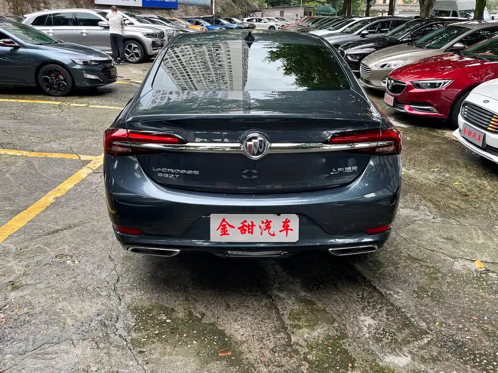 Buick LaCrosse — миниатюра 5