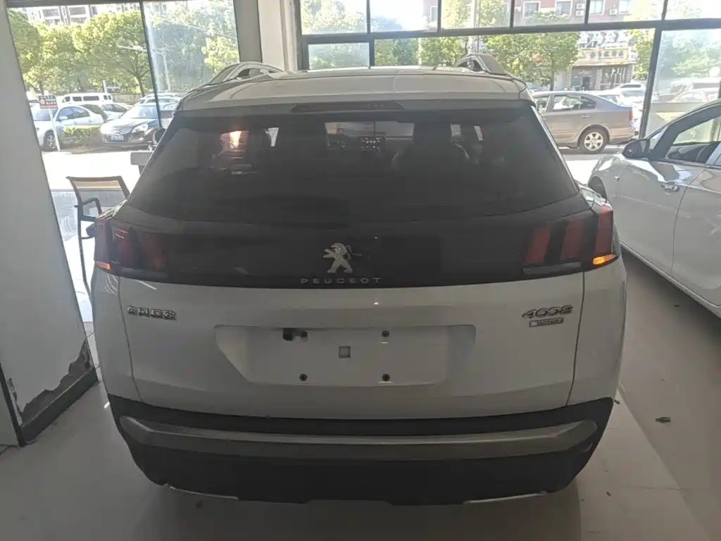 Peugeot 4008 — миниатюра 6