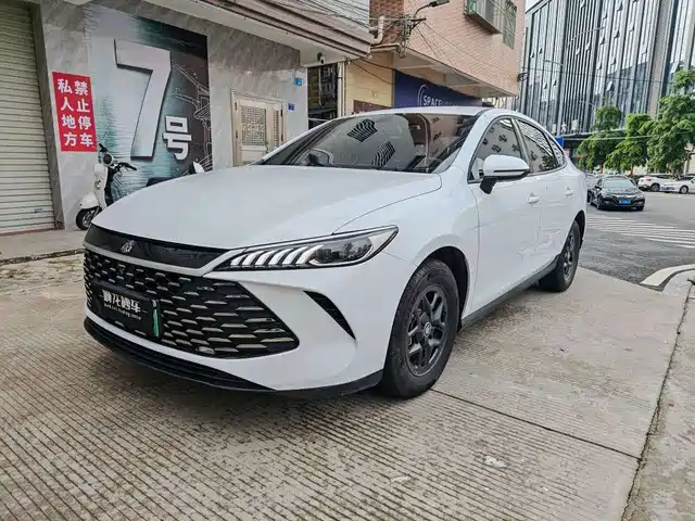 2025 BYD Qin