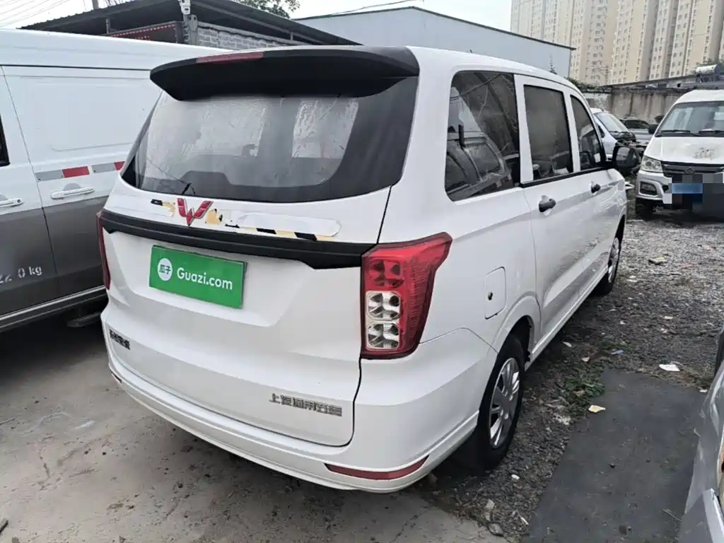 Wuling Hongguang — миниатюра 7