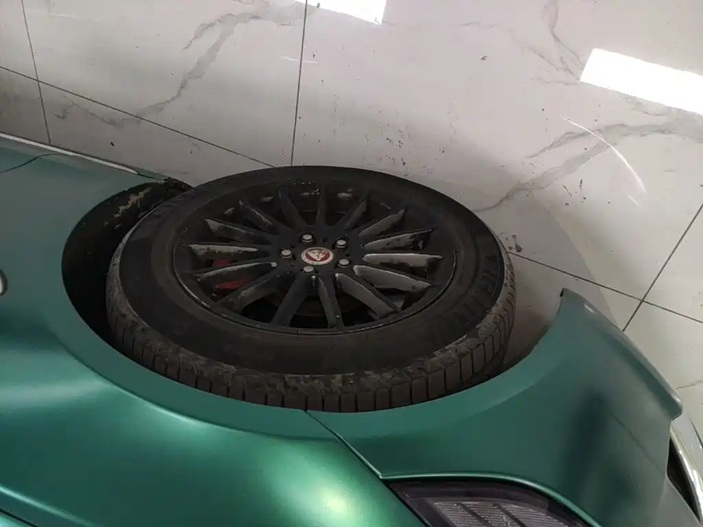 Jaguar XFL — миниатюра 23