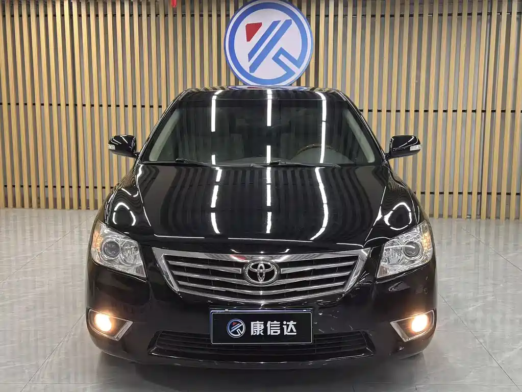 Toyota Camry — миниатюра 2