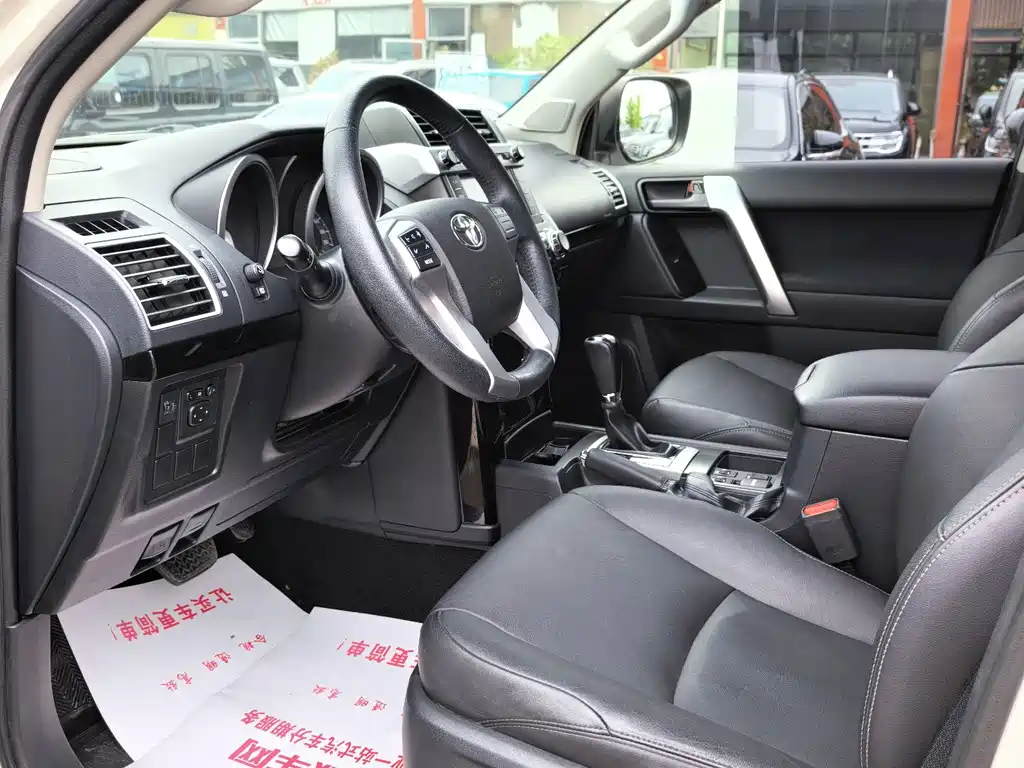 Toyota Prado — миниатюра 7